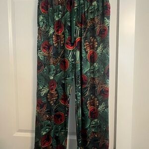 Jurassic Park World Tropical Leaf Print Pajama Pants size small with pockets